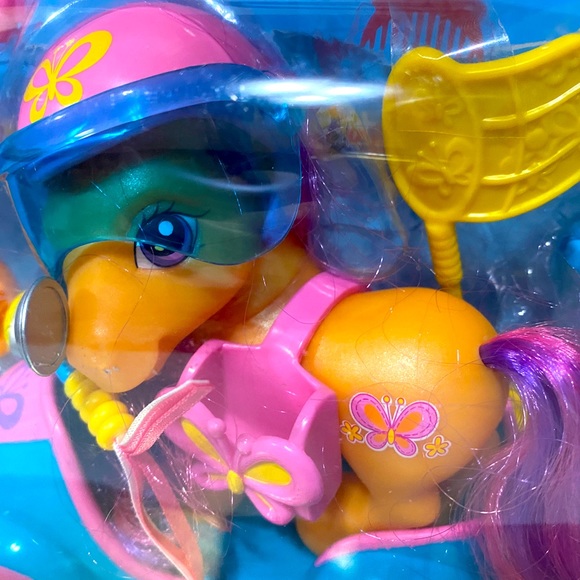 MY LITTLE PONY G3 NWT VTG 2004 BUTTERFLY ISLAND SCOOTIN ALONG WITH SCOOTALOO - Picture 5 of 16